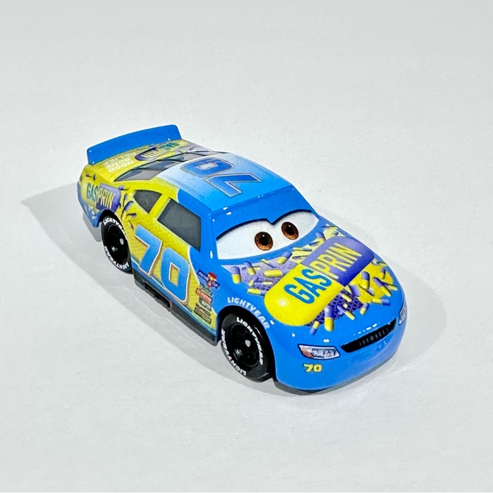 Disney Cars Floyd Mulvihill #70 Gasprin Piston Cup Racer Die-cast Thailand